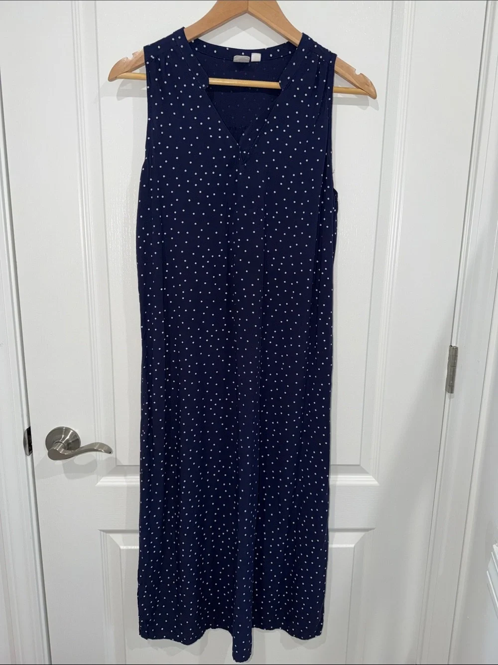 GAP Navy midi/Maxi Dress with White Polka Dots size medium